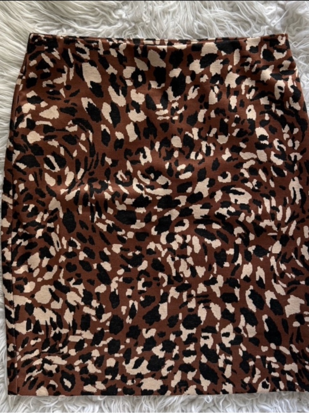 NWOT Ann Taylor Petite Animal Print Knit Pencil Skirt